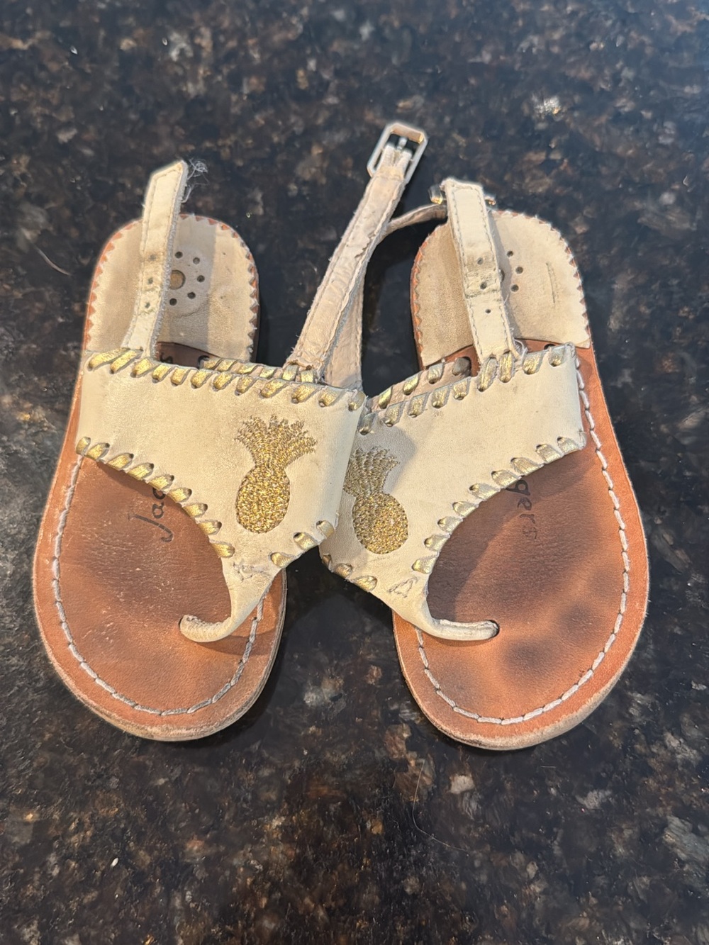 Jack Rogers Kids Gold Pineapple Toe-Post Sandals